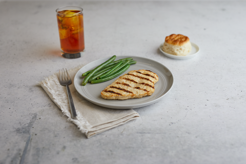 Chicken Fillet-shaped Patties Mesquite Glazed W/ Grill Marks Cn Fc 2.75 Oz 3060-0928