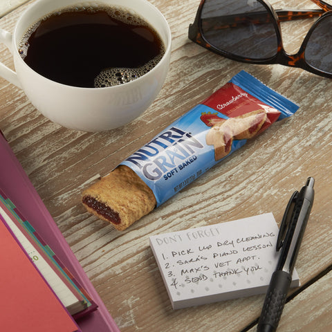 Kellogg's® CEREAL BAR NUTRI-BAR® STRAWBERRY